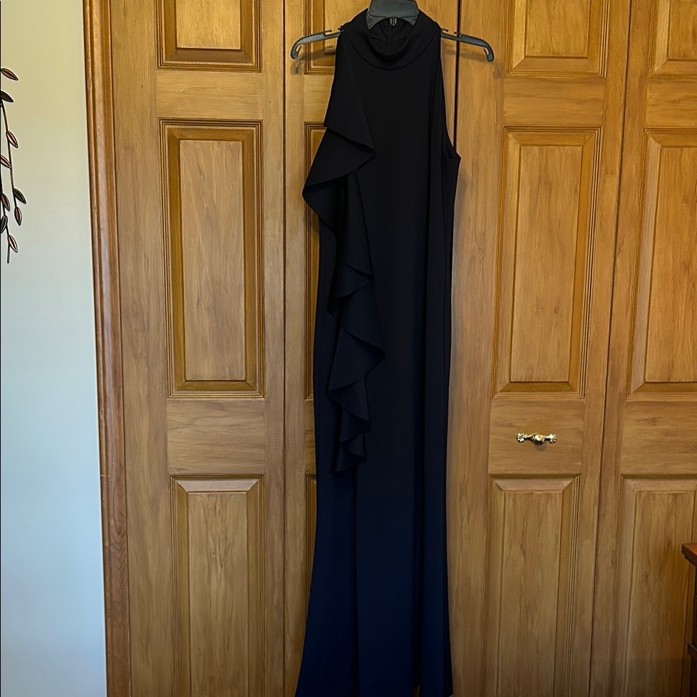 Elegant Black Sleeveless Dress